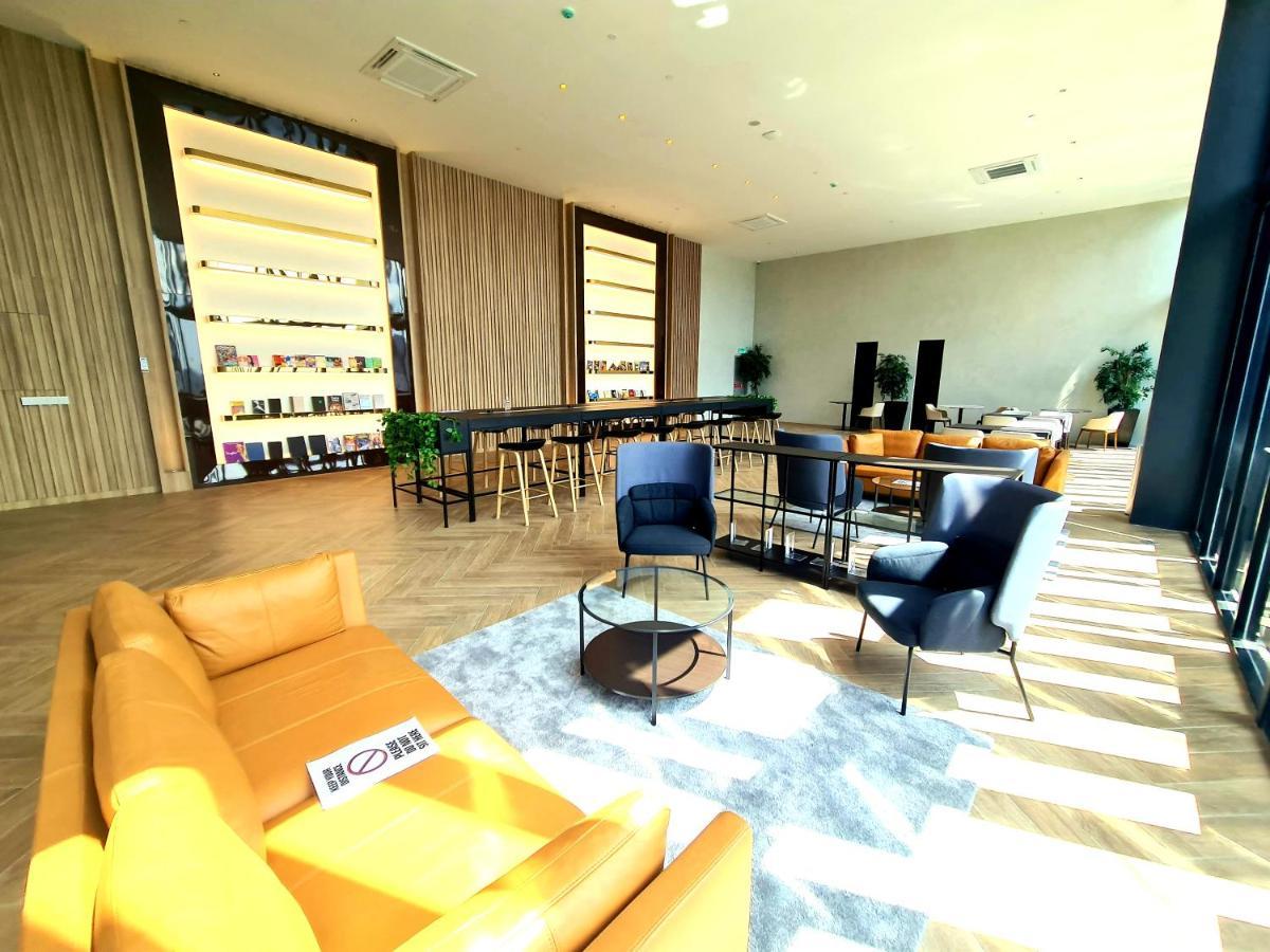Beacon Executive Premium Suite George Town Eksteriør billede