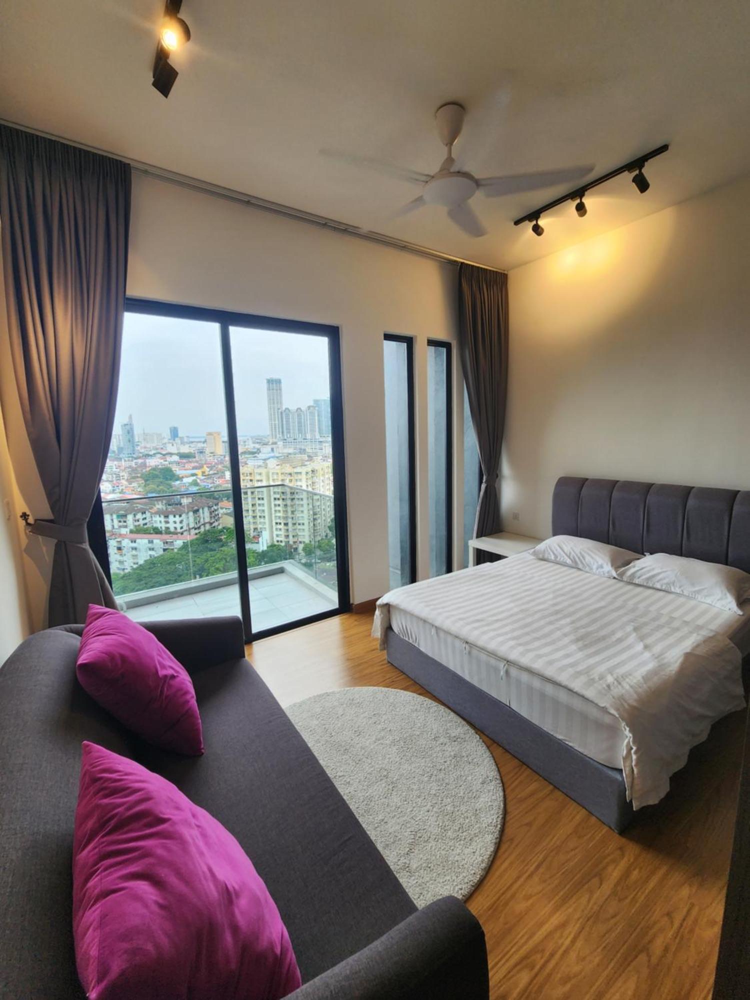 Beacon Executive Premium Suite George Town Eksteriør billede