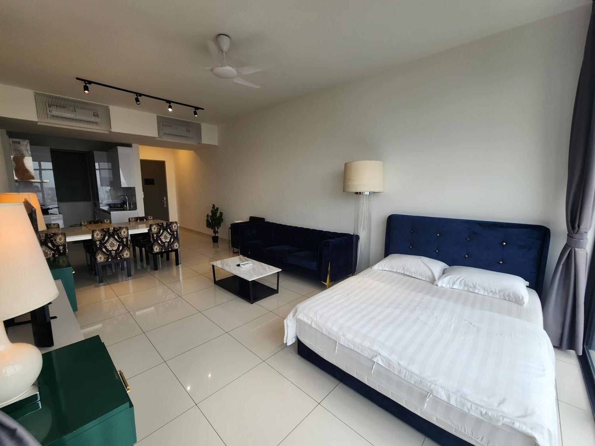 Beacon Executive Premium Suite George Town Eksteriør billede
