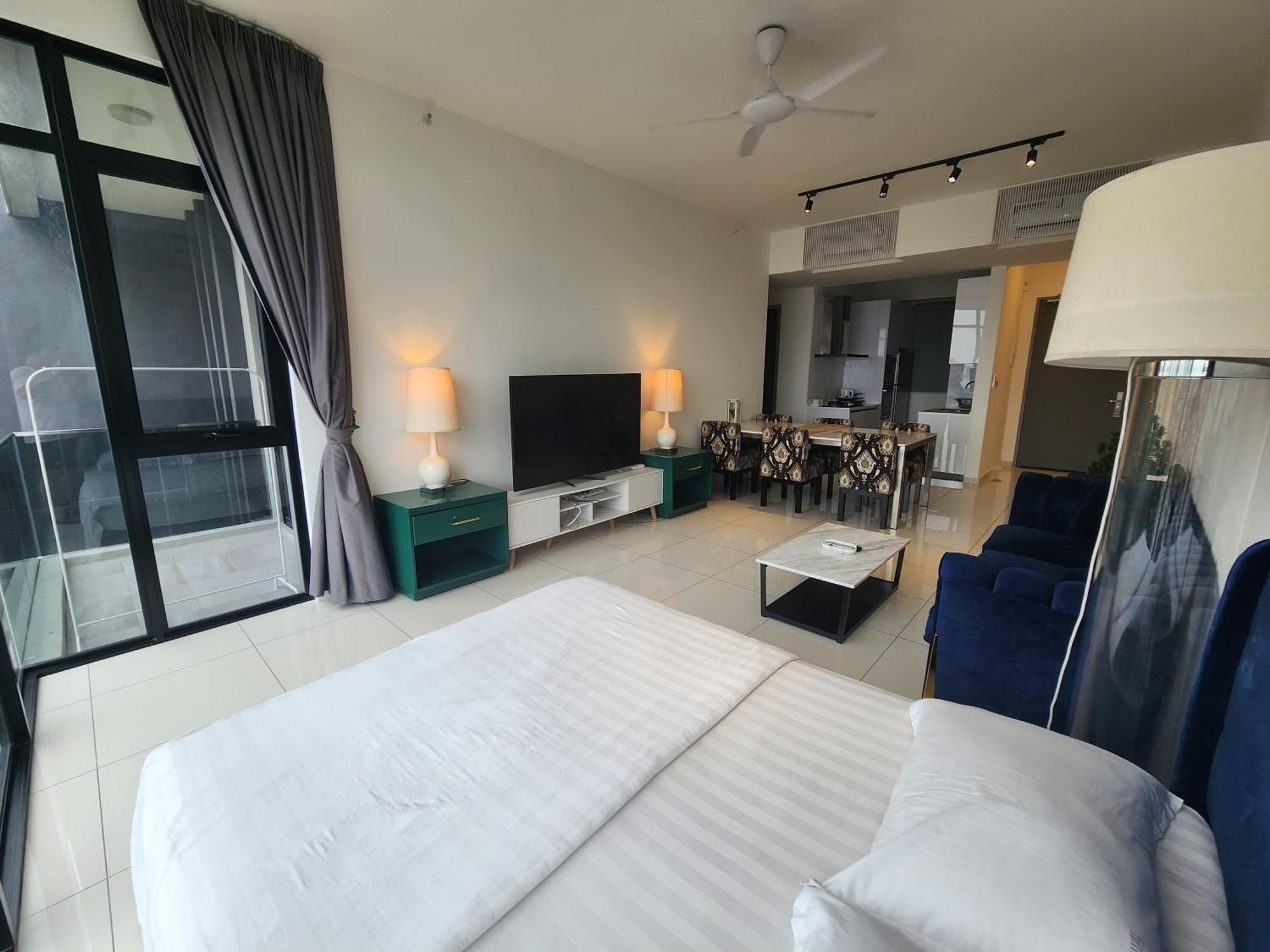 Beacon Executive Premium Suite George Town Eksteriør billede