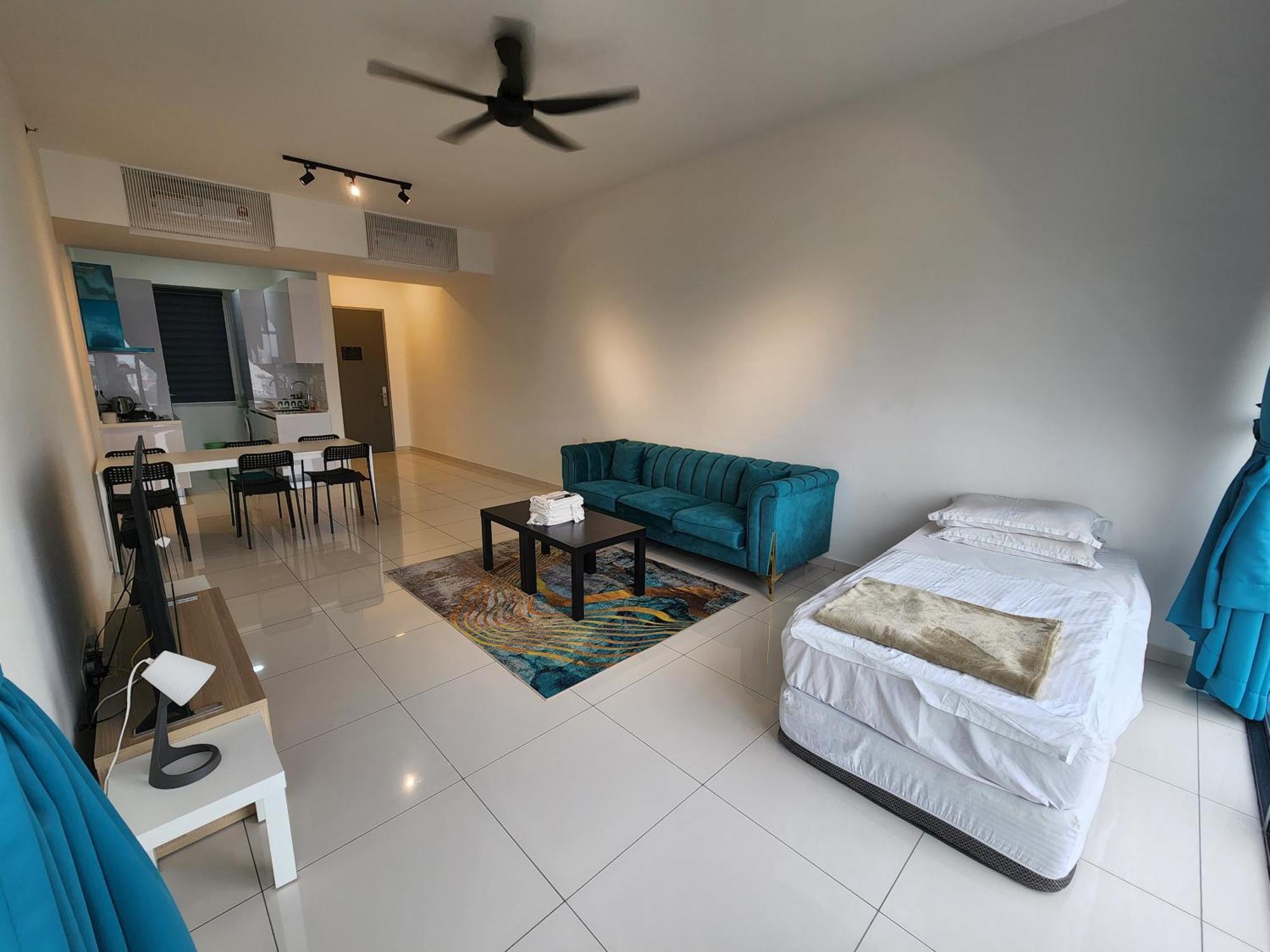 Beacon Executive Premium Suite George Town Eksteriør billede